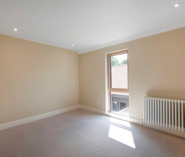 3 bedroom penthouse to rent - Photo 2