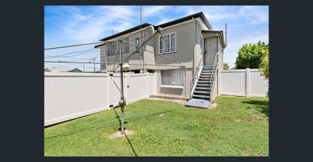 GAS COOK-TOP... WALK TO BUSES, SHOPS & PARKS... AIR-CONDITIONING… - Photo 5