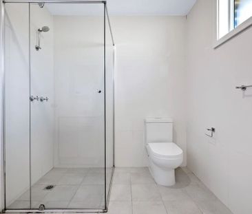 Elegant Two Bedroom Granny Flat! - Photo 4