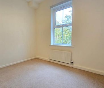 4 bedroom apartment to rent - Photo 4