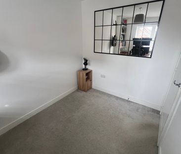 NEWTON LEYS - 3 BEDROOM HOUSE - Photo 6