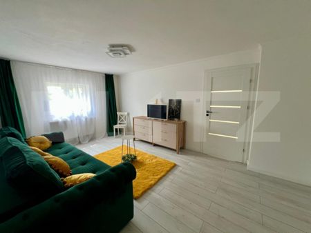 Apartament cu 3 camere, 70 mp, zona Centrala - Fotografie 5
