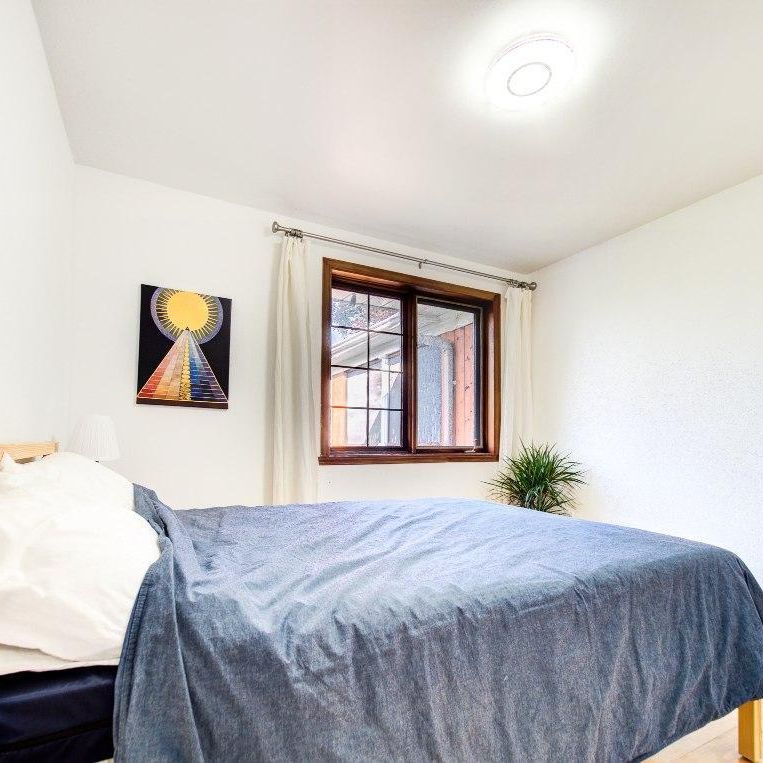 Haut d'un duplex (3 chambres) Ahuntsic - Photo 1