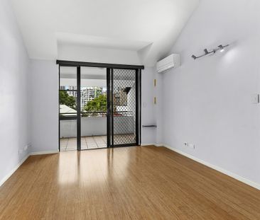 27, Birley Street, QLD, Spring Hill - Photo 2