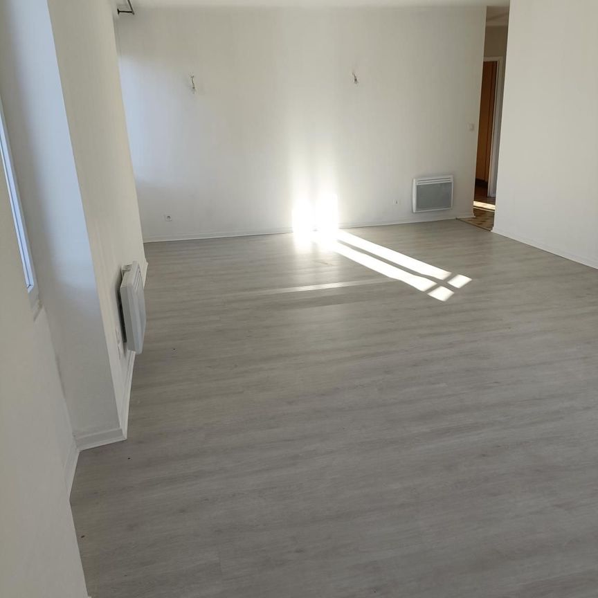 Location Appartement 2 pièces 45m² GRAULHET 81300 - Photo 1