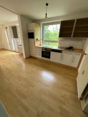 Charmante 2-Zimmer-Wohnung mit Balkon, Einbauküche und Garage im 2. OG! - Foto 3