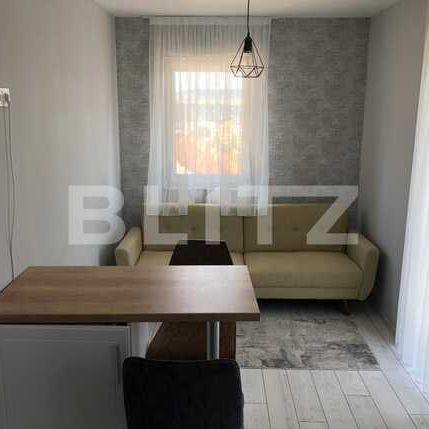 Apartament 2 camere, semidecomandat, 40 mp, zona UMF - Photo 1