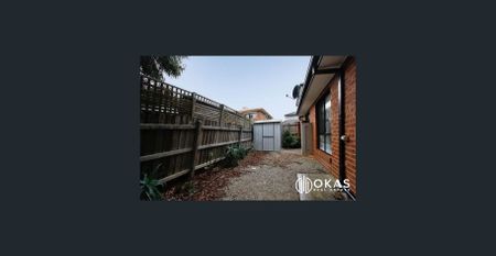 3 Bedroom Townhouse FOR LEASE!! - Photo 2