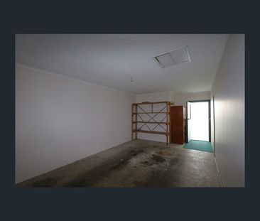 2/31 Wyatt Street, Mount Gambier, SA 5290 - Photo 3