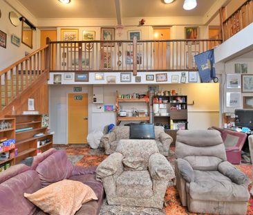 3 Room Available - Photo 1