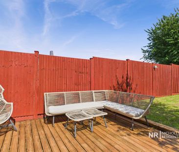 2 bedroom end of terrace house to rent - Photo 1