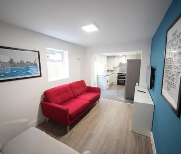 1 bedroom in a house share to rent - Photo 6
