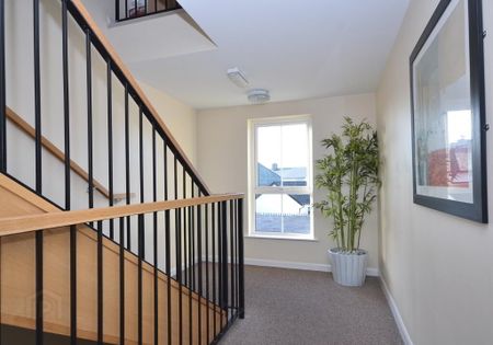 Montgomery Chase, 11 Montgomery Road, Belfast, BT6 9GQ - Photo 2