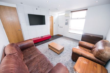 Harold Walk, Hyde Park, Leeds - Photo 2