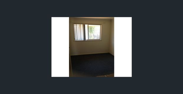 Charming 1-Bedroom Haven in Newport – Bayside Bliss Awaits! - Photo 1