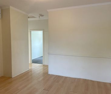 Fresh, Secure & Low Maintenance Living in Elizabeth East - Photo 4