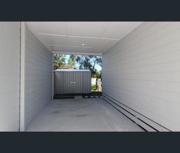 Brand New Low Maintenance Living in Woodridge! - Photo 5