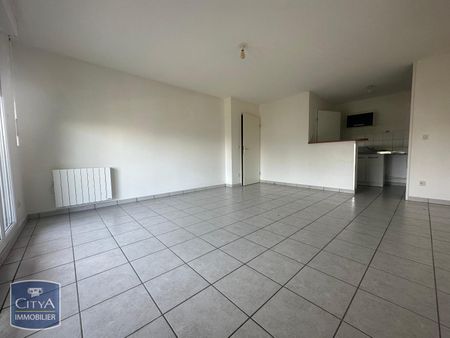 Location Appartement 2 pièces 48m² THONON LES BAINS 74200 - Photo 2