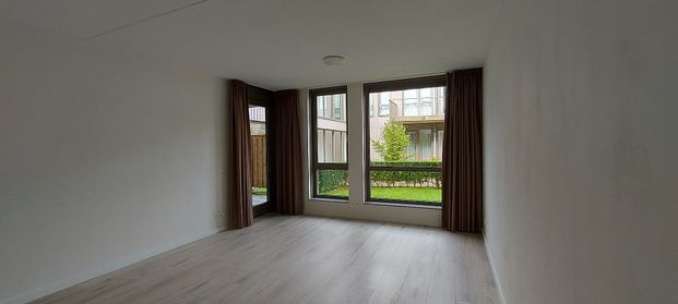 M H Trompstraat 53 - Photo 1