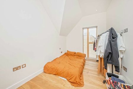 Hampden Road, KT1, London - Photo 2