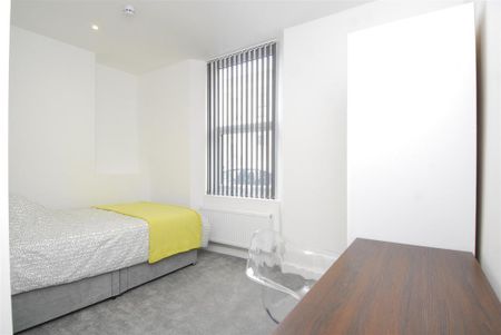 4 bedroom house to rent - Photo 3