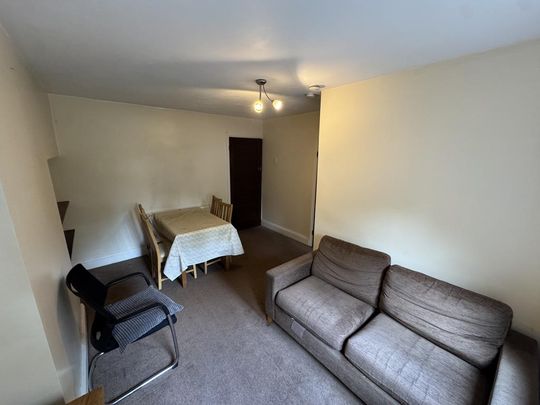 4 bedroom terraced house to rent - Photo 1