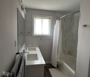 For Lease - 17268 Warden Avenue, Whitchurch-Stouffville, Ontario - Photo 2