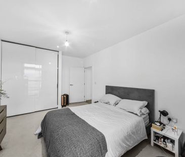 River Gardens Walk Greenwich SE10 - Photo 4