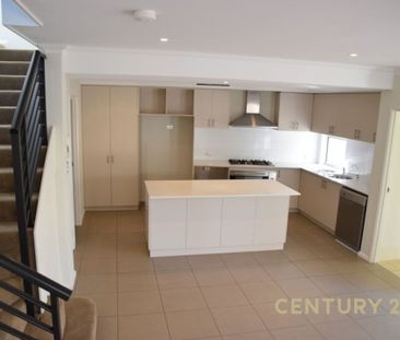 Spacious Unfurnished 3-Bedroom 2 Bath Home for Rent in Charming Riv... - Photo 3