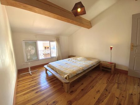 Location Appartement 4 pièces 92m² SETE 34200 - Photo 4