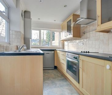 St. James Road, Watford - Photo 1