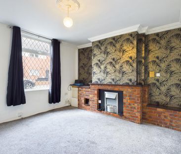 2 bedroom end of terrace house to rent - Photo 2