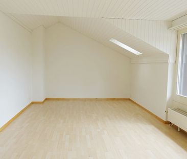 heimelige Dachwohnung - Photo 1