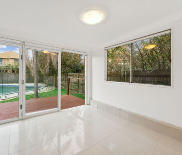 Charming 3-Bedroom Bungalow in Dover Heights - Photo 5