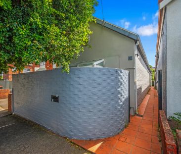 Sun-Drenched Garden Home in Prime Inner West Pocket - Photo 2