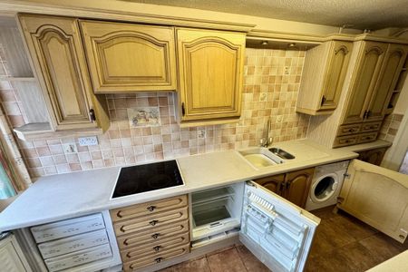 Shallcross Lane, DUDLEY - Photo 4