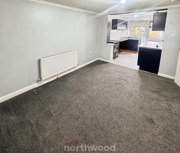2 bedroom terraced house to rent - Photo 2