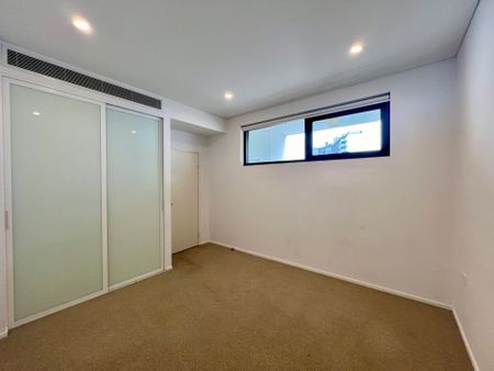 Luxurious 3 bedrooms Living in Camperdown's Heart - Photo 5