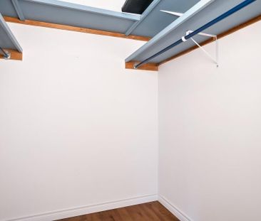 Maison de plain-pied à louer - Brossard (Noms de rues (R)) Maison d... - Photo 2