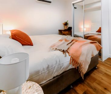 Studio Balcony - Photo 5