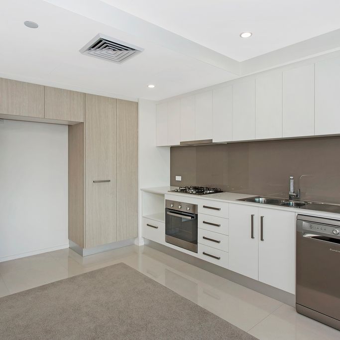 1 Bed 1 Bath + Powder Room - MILTON - Photo 1