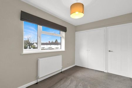 2 bedroom semi-detached house to rent - Photo 4