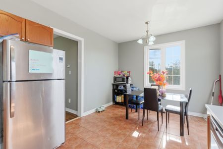 For Lease - 18 Boone Lane, Ajax, Ontario - Photo 4