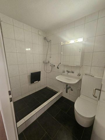 Moderne 3.5 Zimmer Wohnung - Foto 3