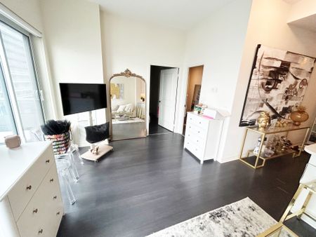 For Lease - 39 Annie Craig Drive Unit# Ph18, Toronto, Ontario - Photo 2