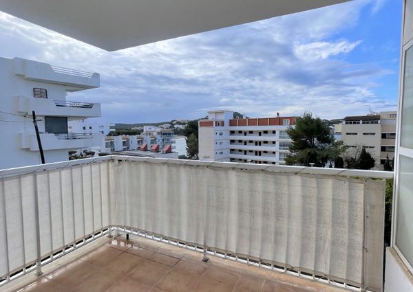 Apartment in second line in santa ponsa