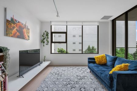 Spacious One Bedroom Garden House Apartment - Photo 2