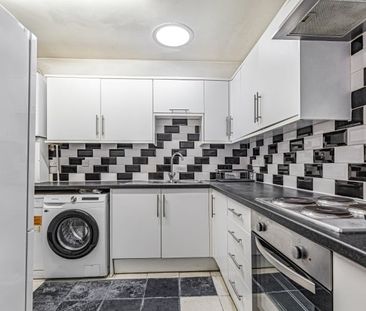 Cowley Road, Oxford - Photo 5