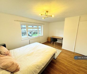 3 bedroom terraced house to rent - Photo 3