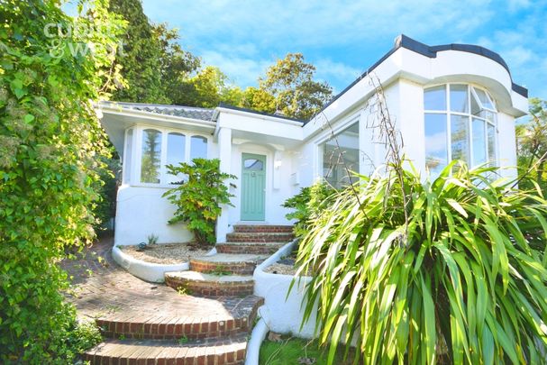 3 bedroom detached bungalow to rent - Photo 1